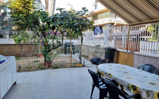 BRAVETTA, nice four-room ground floor apartment with garden and garage