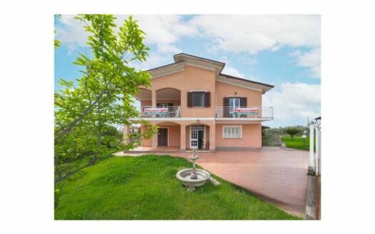 Formello, 150 sqm semi-detached villa with garden – ref: ROMA