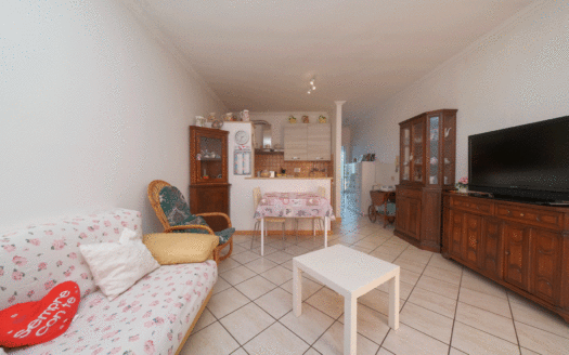 Formello, Central Apartment with Terrace – Ref: BAR.MA